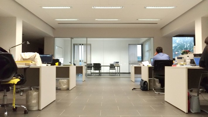 NNPE offices are composed by several private office rooms, meeting room, printing room and a large open space with up to 6 workstations